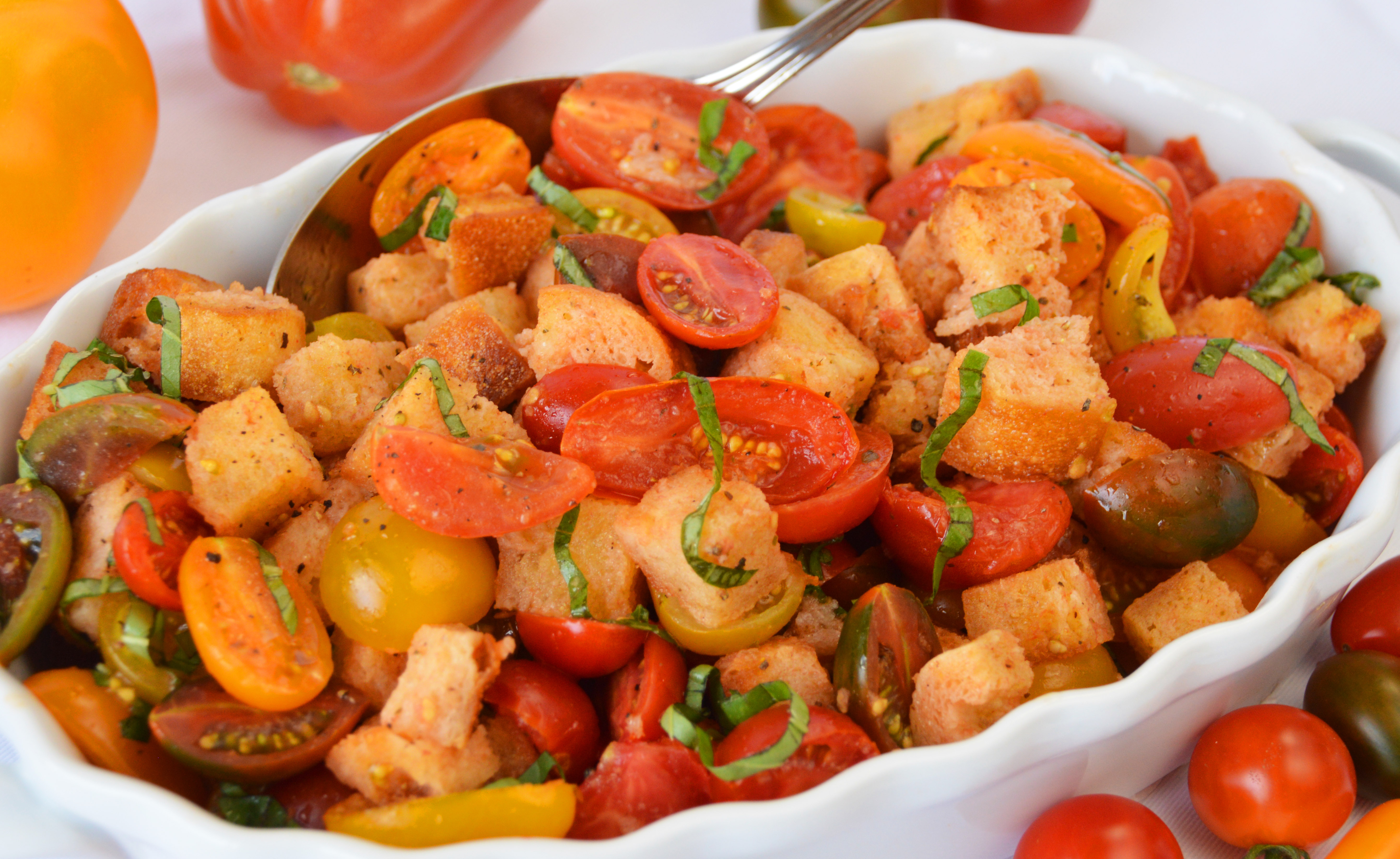 Panzanella Salad with Sweet Summer Tomatoes | Chef Franco LaniaChef ...
