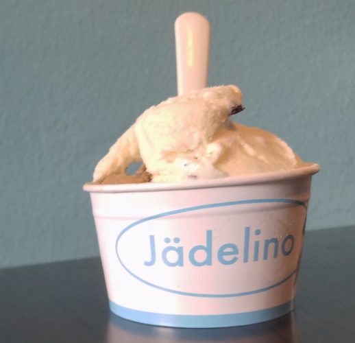 Jädelino Gelateria: Peanut Butter Olive Oil & Mint Chocolate Chip 