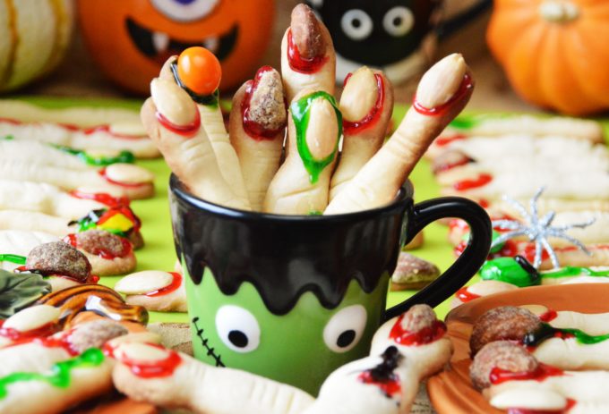 Creepy Witch Finger Cookies 