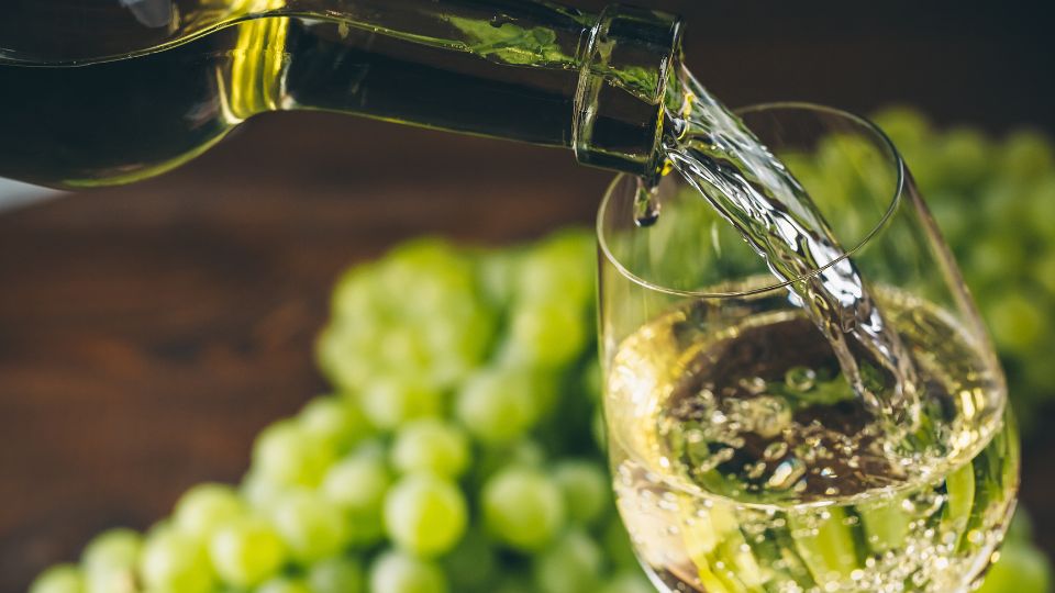 The Best White Wines To Serve at Your Backyard BBQ Chef Franco Lania