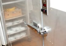walk-in cooler